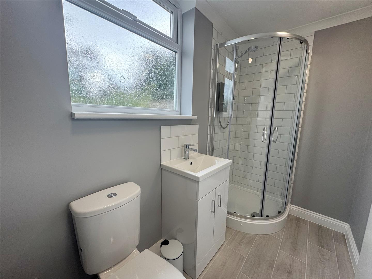 Solent View Road, Seaview, PO34 5HX