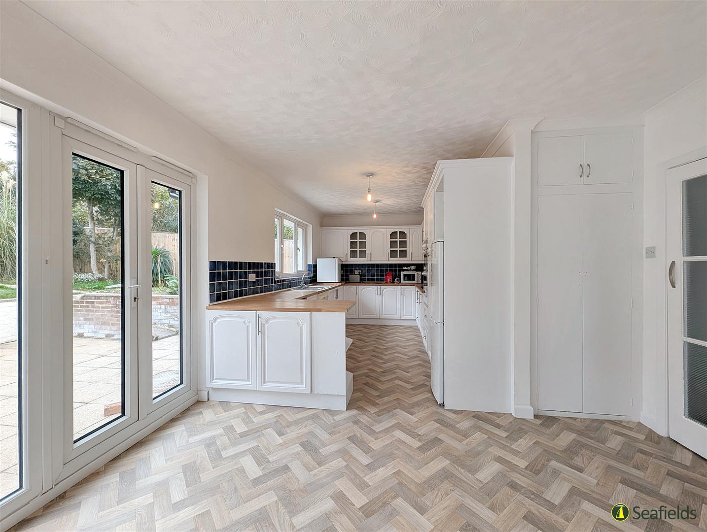 Seagrove Manor Road, Seaview, PO34 5HW