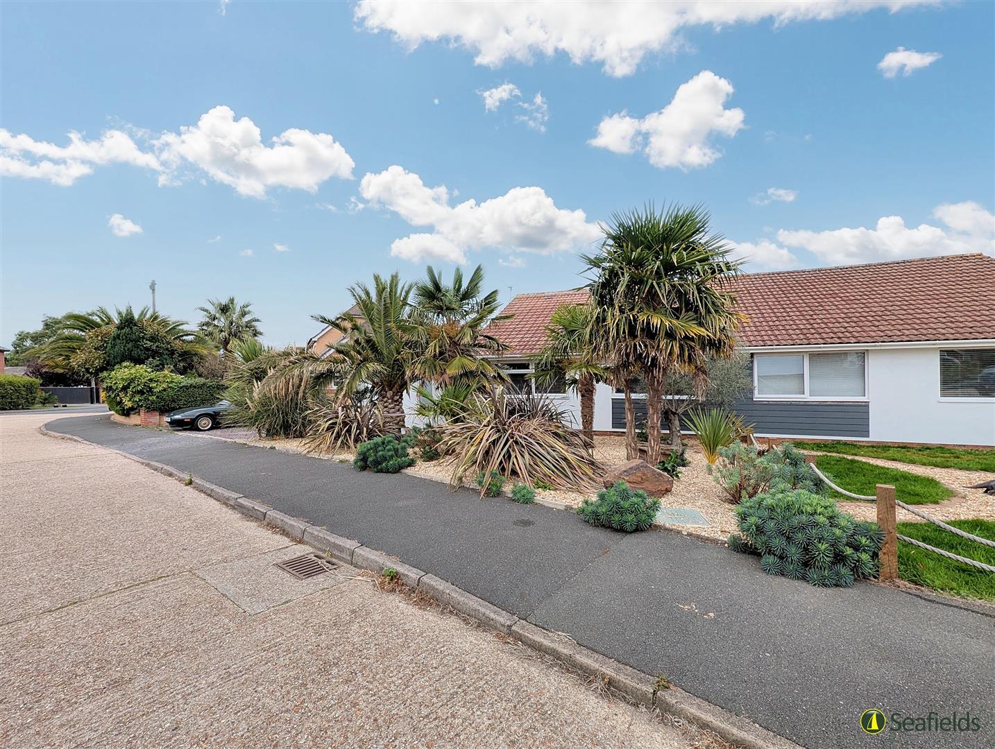 Rowan Tree Drive, Seaview PO34 5JW