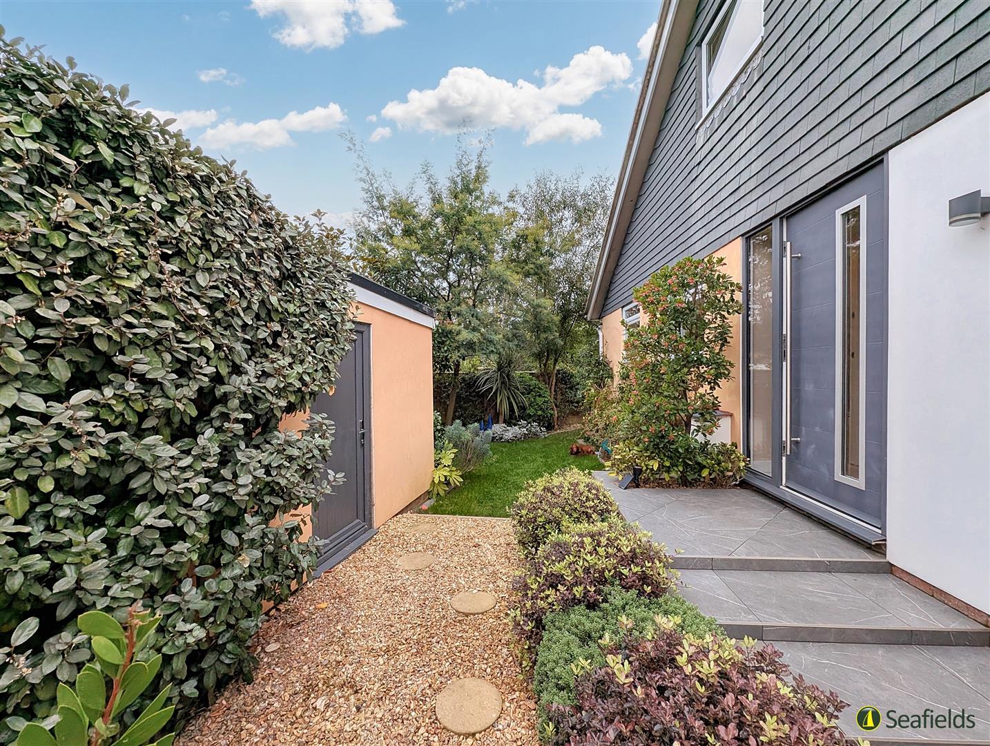 Rowan Tree Drive, Seaview PO34 5JW