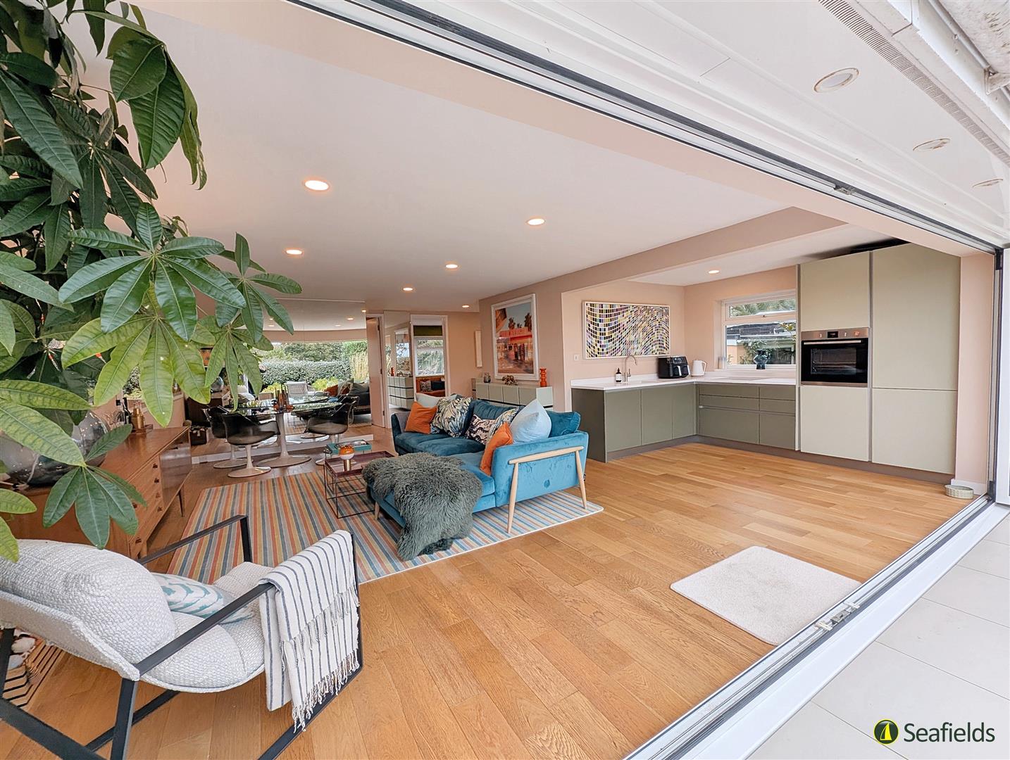 Rowan Tree Drive, Seaview PO34 5JW